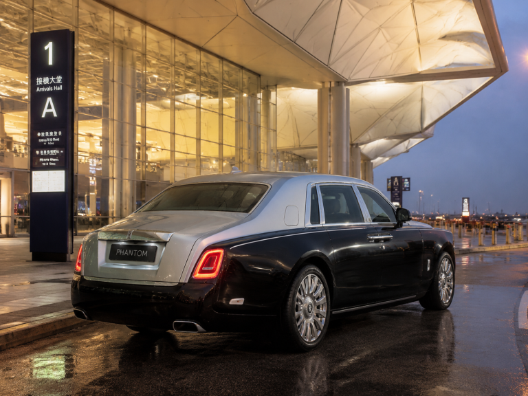 Rolls-Royce Phantom · 香港机场抵达层